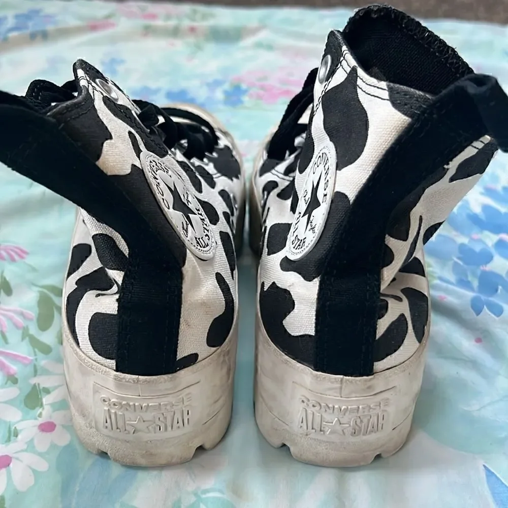 Converse Chuck Taylor All Star Lugged Shoes Women’s Size 7 Cow Print Platform